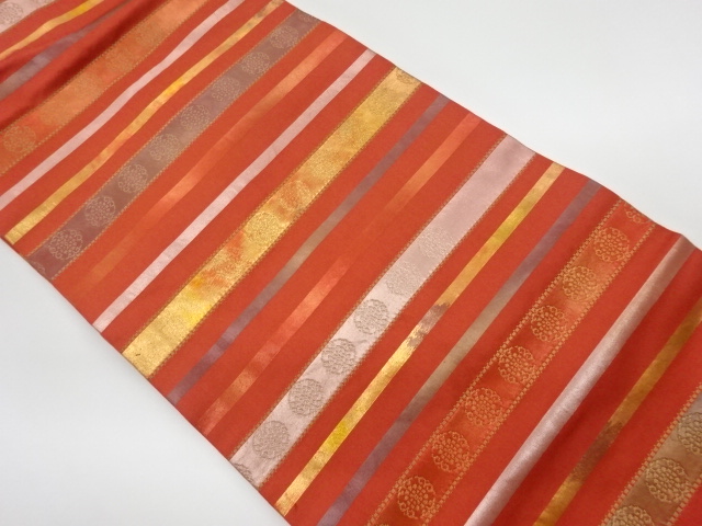 リサイクル　横段に花模様織出し名古屋帯